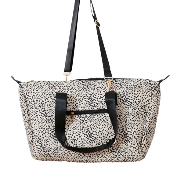 Mali & Lili Weekender Bag in Cream NWT MSRP $128 - Picture 4 of 12